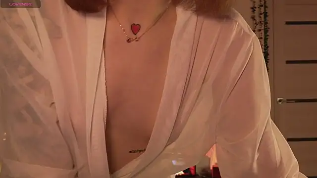 SandraBoyl online show from April 6, 2026, 1:34 am