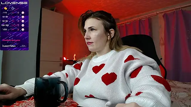 Daniela Cooperr online show from February 17, 2025, 5:44 pm