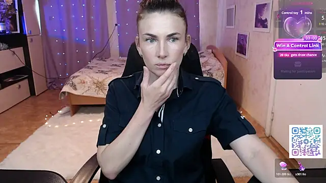 Snapshot of Daniela_Cooperr chatting on June 2, 2026, 11:21 am Daniela Cooperr online show from June 2, 2026, 11:21 am