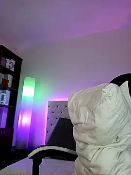 Snapshot of Elektra_Queen chatting on September 22, 2025, 12:55 pm Elektra Queen online show from September 22, 2025, 12:55 pm