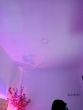 Snapshot of Elektra_Queen chatting on November 11, 2025, 1:06 pm Elektra Queen online show from November 11, 2025, 1:06 pm