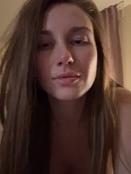 JasminJames online show from April 4, 2026, 8:26 pm