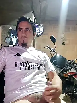 Snapshot of Rejy1992 chatting on January 4, 2025, 2:25 am Rejy1992 online show from January 4, 2025, 2:25 am