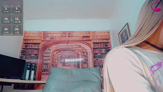 Snapshot of Amanda_Cax chatting on February 4, 2026, 7:20 pm Amanda Cax online show from February 4, 2026, 7:20 pm