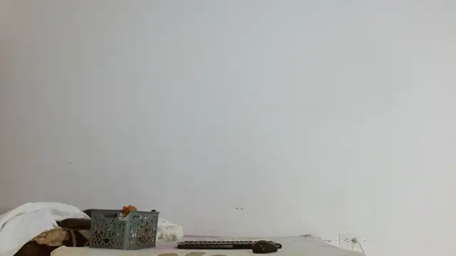 churcavagina40 online show from April 15, 2026, 1:59 pm