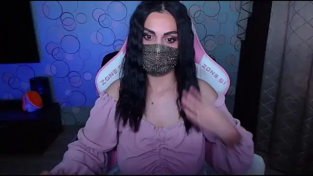 Snapshot of __Yasmina__ chatting on October 2, 2025, 4:49 am Yasmina online show from October 2, 2025, 4:49 am