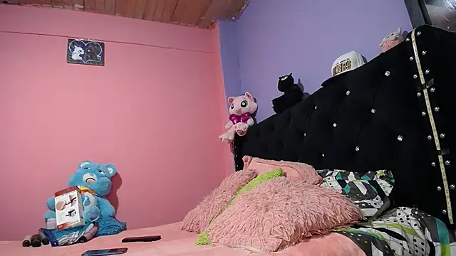 bad couple sex online show from December 10, 2024, 8:27 pm