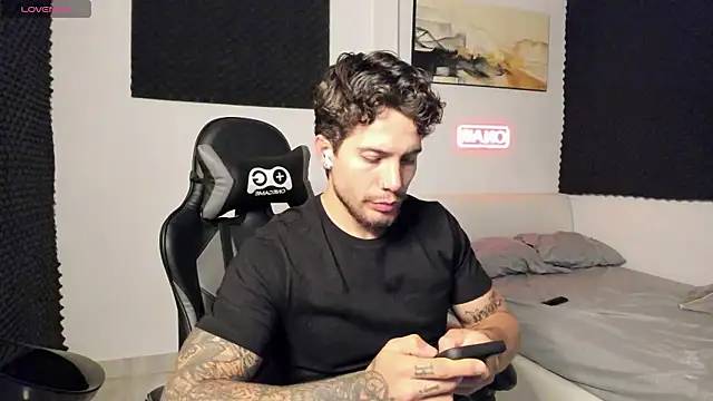 LucianSinclair online show from January 8, 2026, 2:50 am