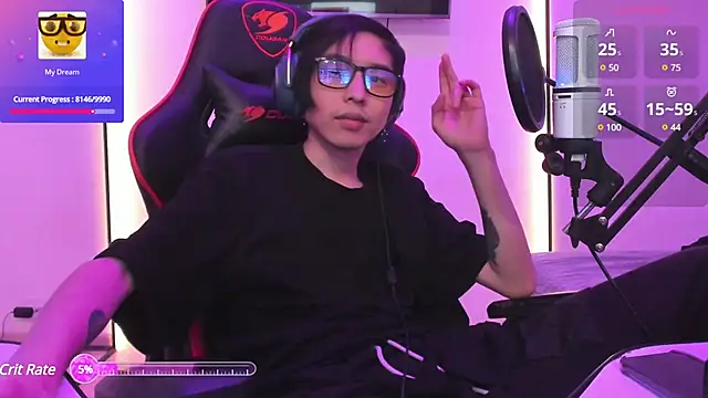 Snapshot of wexlee7 chatting on February 26, 2025, 1:03 am wexlee7 online show from February 26, 2025, 1:03 am