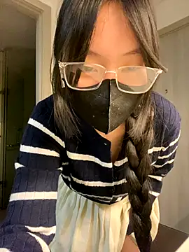 MEOW MEO online show from November 21, 2025, 4:39 pm