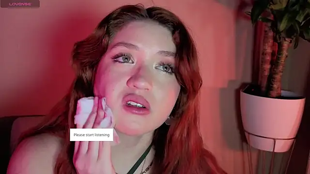 Ivanna Diamon online show from May 22, 2026, 2:42 am
