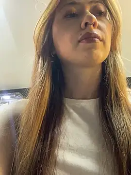 Snapshot of Sofii_gold chatting on January 22, 2025, 10:26 pm Sofii gold online show from January 22, 2025, 10:26 pm