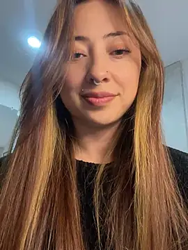 Snapshot of Sofii_gold chatting on December 17, 2024, 3:28 am Sofii gold online show from December 17, 2024, 3:28 am