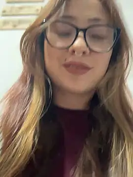 Snapshot of Sofii_gold chatting on March 13, 2025, 11:05 pm Sofii gold online show from March 13, 2025, 11:05 pm