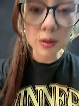 Snapshot of Sofii_gold chatting on February 3, 2025, 1:41 am Sofii gold online show from February 3, 2025, 1:41 am