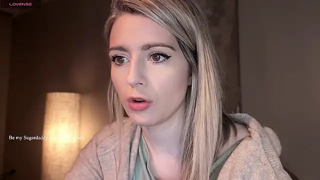 Lisaonthemoon online show from March 27, 2026, 7:48 pm