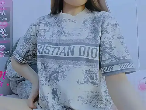 Linh diudang online show from March 21, 2026, 2:24 am