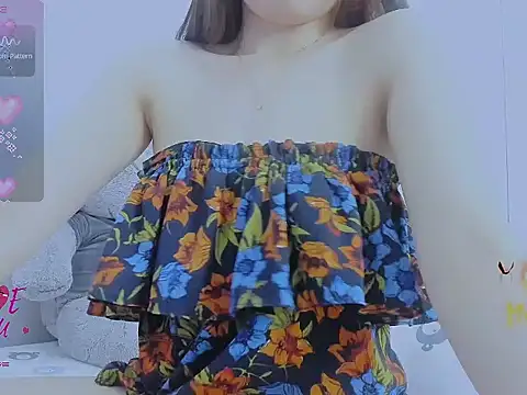 Snapshot of Linh_diudang chatting on December 1, 2025, 3:18 am Linh diudang online show from December 1, 2025, 3:18 am