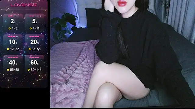  Viviann  online show from December 13, 2024, 4:16 pm