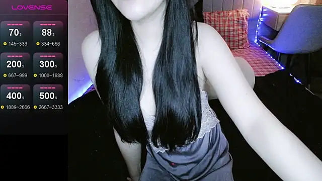  Viviann  online show from October 18, 2025, 3:14 pm