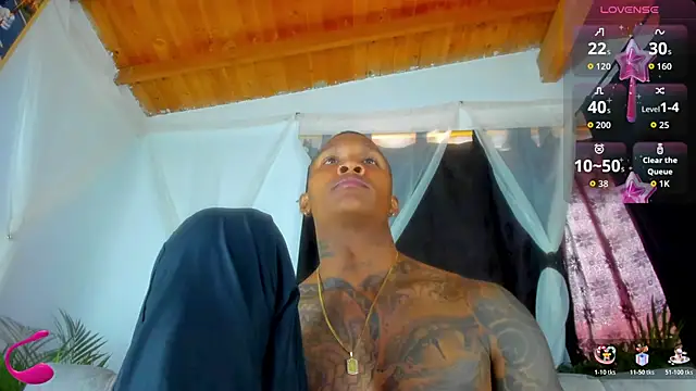 Snapshot of esteveen_ortegas_ chatting on November 6, 2025, 2:32 pm esteveen ortegas online show from November 6, 2025, 2:32 pm