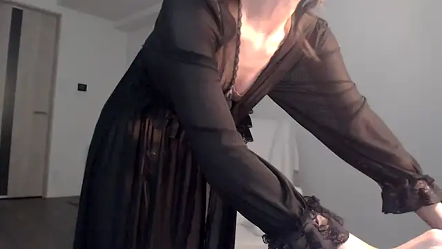 Lily 0000 online show from January 19, 2025, 3:42 pm