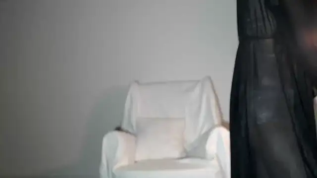 Lily 0000 online show from February 23, 2025, 6:01 pm