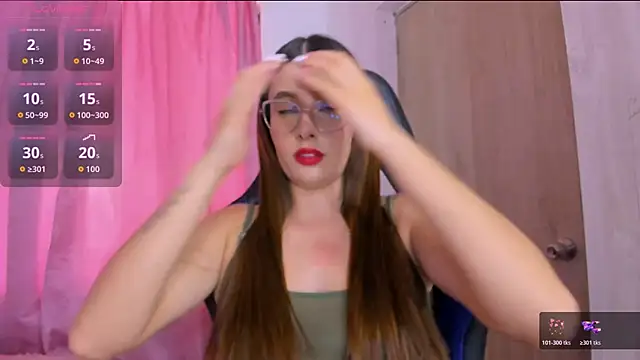 Snapshot of ParisShayk chatting on November 28, 2025, 6:19 pm ParisShayk online show from November 28, 2025, 6:19 pm