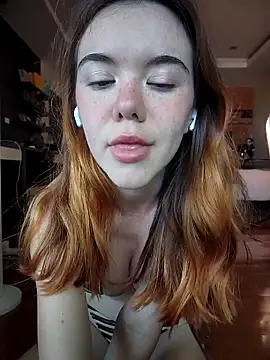 Snapshot of Teya_New chatting on March 5, 2026, 7:16 am Teya New online show from March 5, 2026, 7:16 am