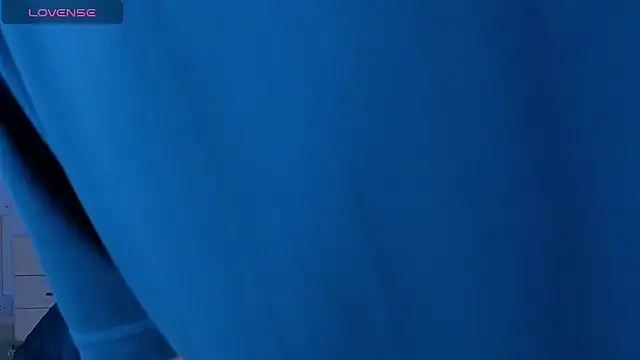 Issac james  online show from April 10, 2026, 4:08 am