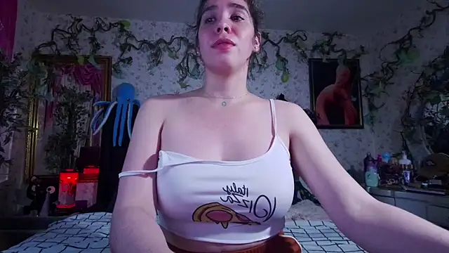 Snapshot of Elizabeth77_ chatting on September 16, 2025, 10:22 pm Elizabeth77 online show from September 16, 2025, 10:22 pm