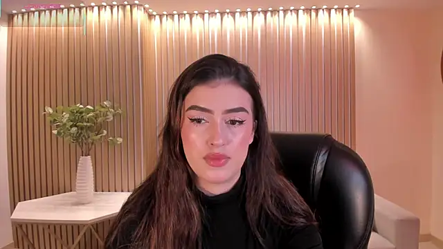 Snapshot of PaulinaSantos_ chatting on July 19, 2026, 5:53 pm PaulinaSantos online show from July 19, 2026, 5:53 pm