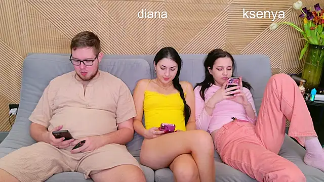 Ksenny online show from March 13, 2026, 4:17 am