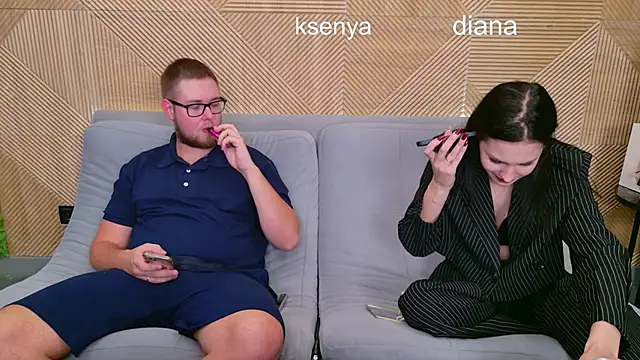 Snapshot of Ksenny chatting on October 27, 2025, 5:47 pm Ksenny online show from October 27, 2025, 5:47 pm