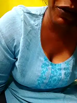 Snapshot of Tamilpriya46 chatting on November 7, 2025, 5:28 pm Tamilpriya46 online show from November 7, 2025, 5:28 pm