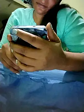 Snapshot of Tamilpriya46 chatting on January 9, 2026, 8:05 pm Tamilpriya46 online show from January 9, 2026, 8:05 pm