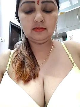 Snapshot of Dianaa9 chatting on March 4, 2025, 6:50 pm Dianaa9 online show from March 4, 2025, 6:50 pm