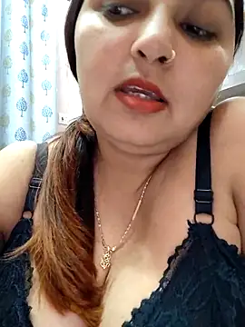Snapshot of Dianaa9 chatting on March 6, 2025, 2:51 pm Dianaa9 online show from March 6, 2025, 2:51 pm