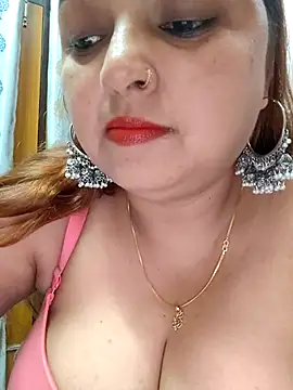 Snapshot of Dianaa9 chatting on September 10, 2025, 6:07 pm Dianaa9 online show from September 10, 2025, 6:07 pm