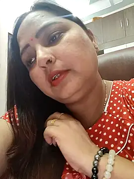 Snapshot of Dianaa9 chatting on March 12, 2025, 4:56 pm Dianaa9 online show from March 12, 2025, 4:56 pm