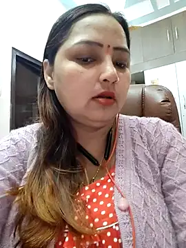 Snapshot of Dianaa9 chatting on March 9, 2025, 7:01 am Dianaa9 online show from March 9, 2025, 7:01 am