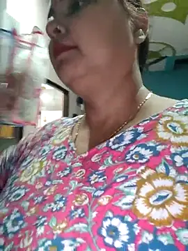 Snapshot of Dianaa9 chatting on March 9, 2025, 6:54 pm Dianaa9 online show from March 9, 2025, 6:54 pm