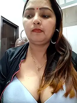 Snapshot of Dianaa9 chatting on March 6, 2025, 5:54 pm Dianaa9 online show from March 6, 2025, 5:54 pm