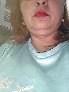 Snapshot of Dianaa9 chatting on December 3, 2025, 7:52 am Dianaa9 online show from December 3, 2025, 7:52 am