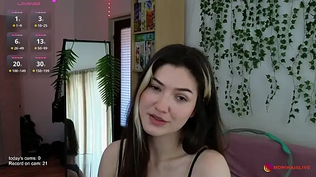 Snapshot of monikavenom chatting on July 29, 2026, 10:25 am monikavenom online show from July 29, 2026, 10:25 am