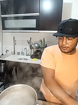 dave banks online show from January 8, 2025, 1:32 am