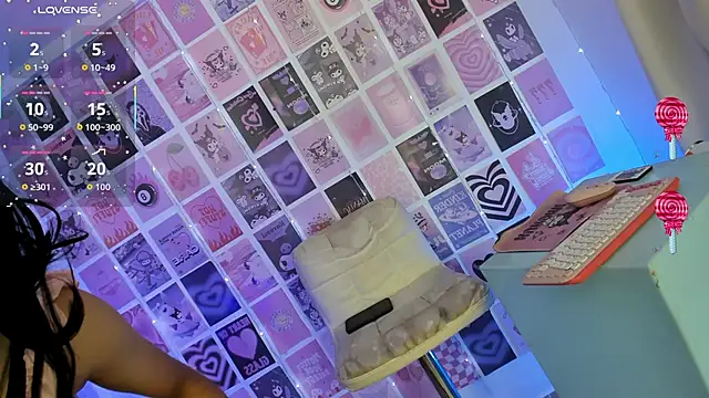 Snapshot of andy_candy01 chatting on November 14, 2025, 2:32 pm andy candy01 online show from November 14, 2025, 2:32 pm