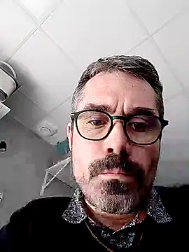 Snapshot of kinkicamsex chatting on September 30, 2025, 11:27 am kinkicamsex online show from September 30, 2025, 11:27 am