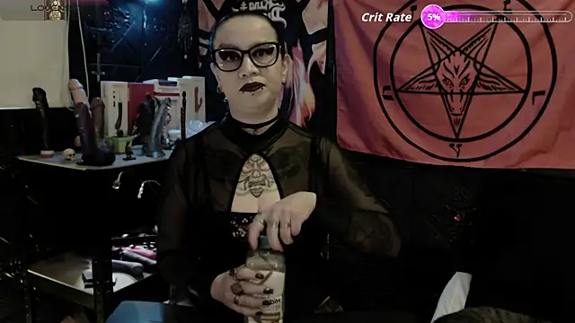Evil Queen 666 online show from May 8, 2026, 6:50 am