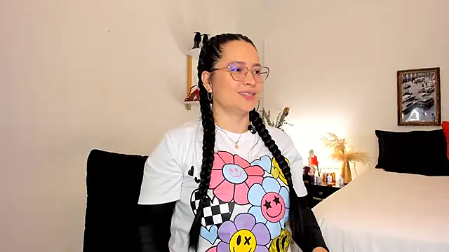 Snapshot of leslie_k chatting on March 19, 2025, 2:59 am leslie k online show from March 19, 2025, 2:59 am